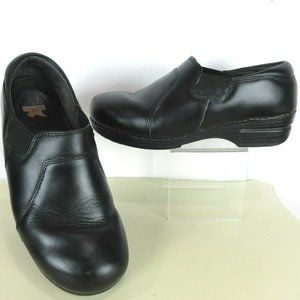 Dansko XP Slip Resistant Leather Clogs Nurse Shoes